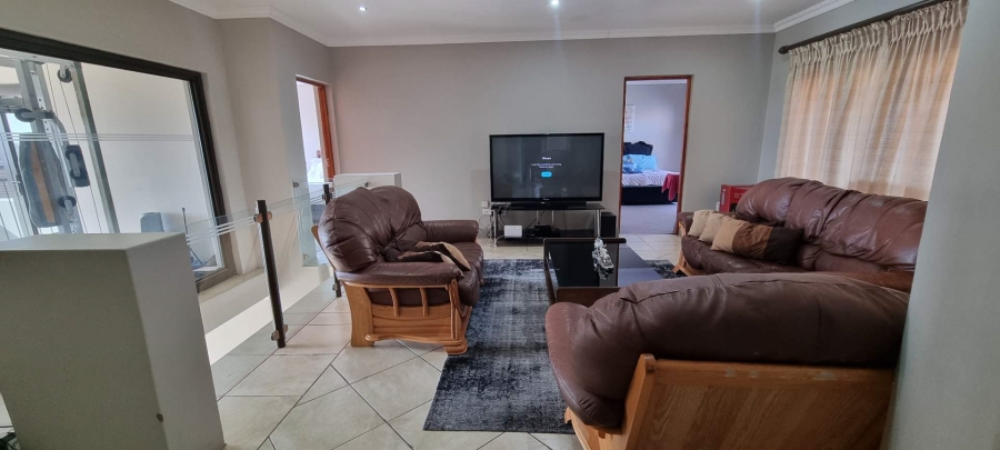 4 Bedroom Property for Sale in Woodland Hills Free State